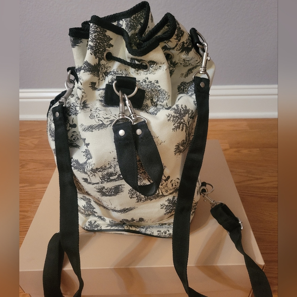 Toile Disney Character Black and Cream Backpack